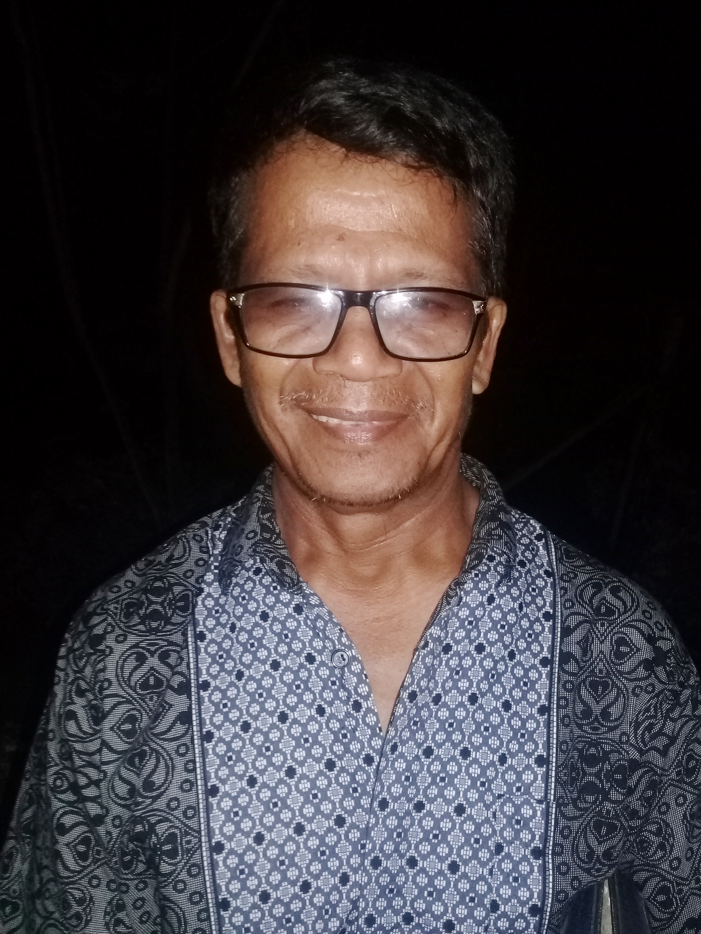 Tokoh Agama Di Dusun Wapo Negeri Halong, Pdt Frans Luter