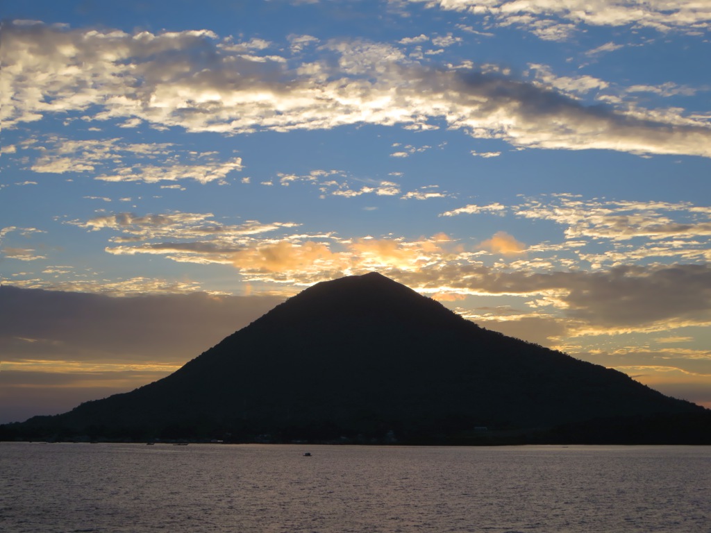 Gunung Api Banda Neira