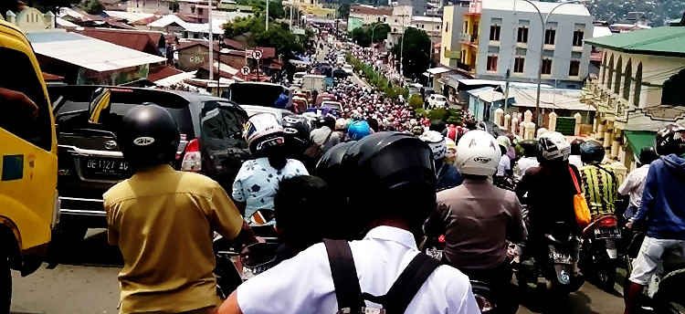 macet-di-batumerah-ambon